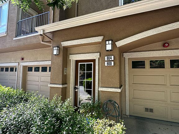 2nd image of 600 King George Ave