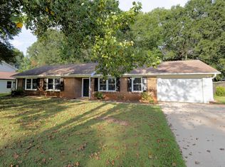 220 River Forest Dr, Boiling Springs, SC 29316