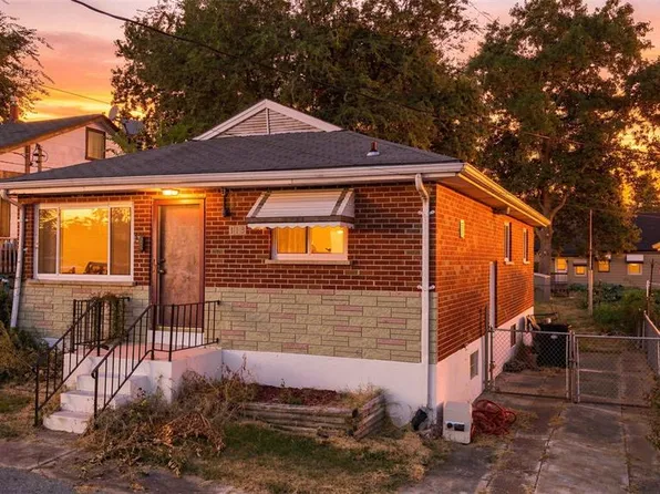 113 E Cartwright Ave, Saint Louis, MO 63125