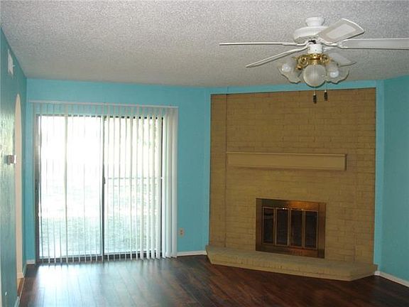 4th image of 1105 Whiteoak Dr