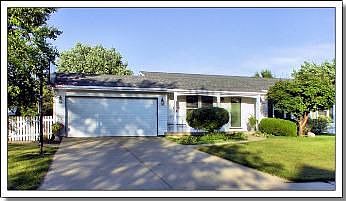 3rd image of 301 Acorn Dr