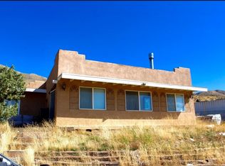 7426 Starlight Ln, Apple Valley, CA 92308