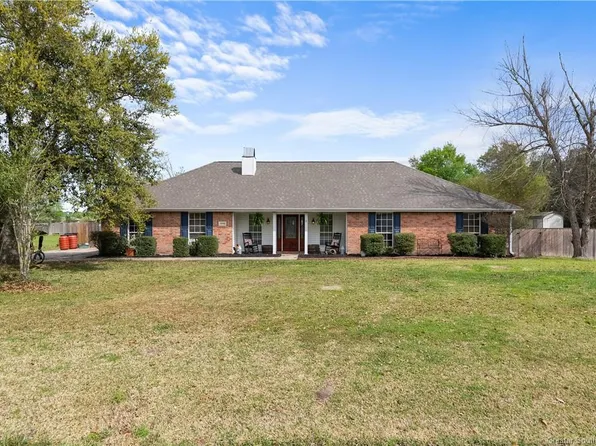 1446 Tomahawk Dr, Lake Charles, LA 70611