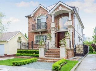 413 Beach 145th St, Neponsit, NY 11694