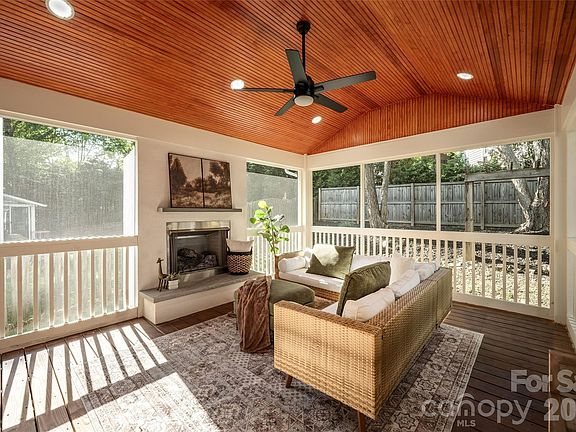 3rd image of 3605 Selwyn Farms Ln