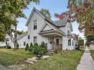 1102 Green St, Manitowoc, WI 54220