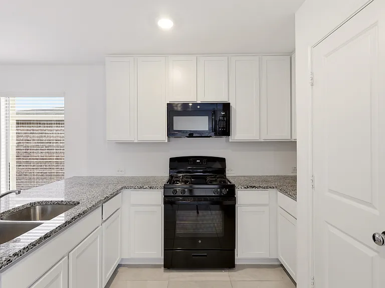 1714 High Perch Ln — Photo 2