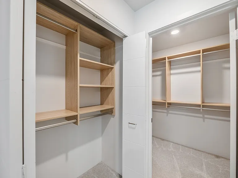 Walk in closet