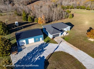 135 Hedgeapple Rd, Spokane, MO 65754