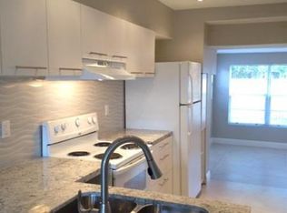 210 NE 51st St, Oakland Park, FL 33334