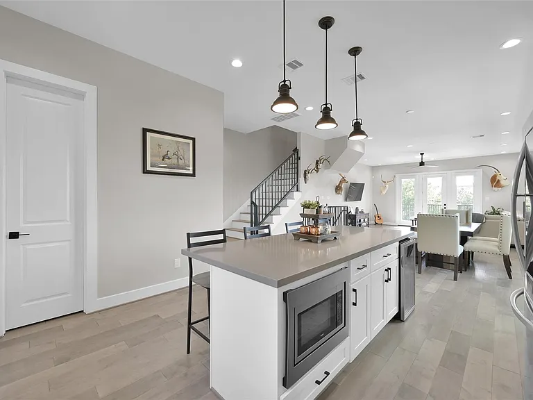 2103 Bevis St — Photo 21