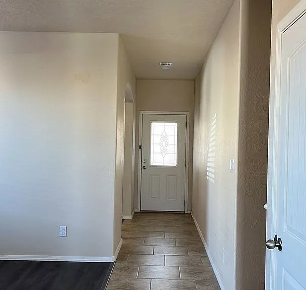 3806 Dynamite Rd NE — Photo 5