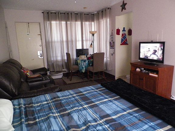 Ocean view dining table set