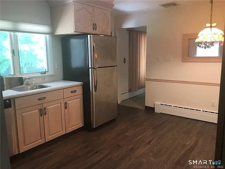 17 Pond Ln — Photo 4