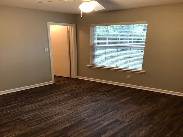 1887 Folkstone Rd — Photo 5