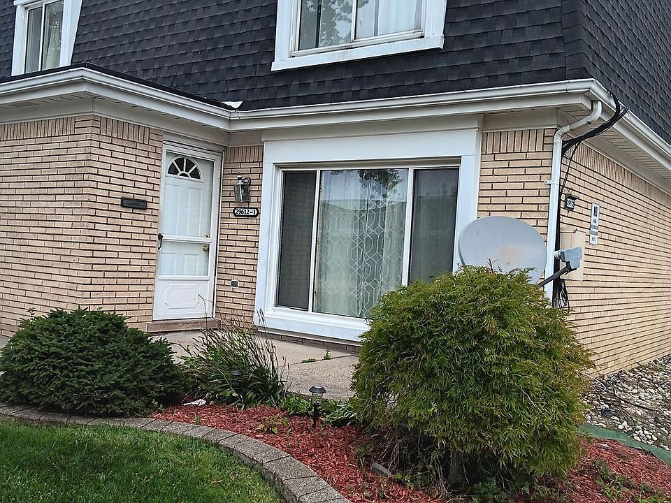 1st image of 29612 City Center Dr APT 1