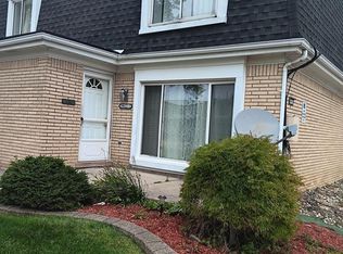 29612 City Center Dr APT 1, Warren, MI 48093