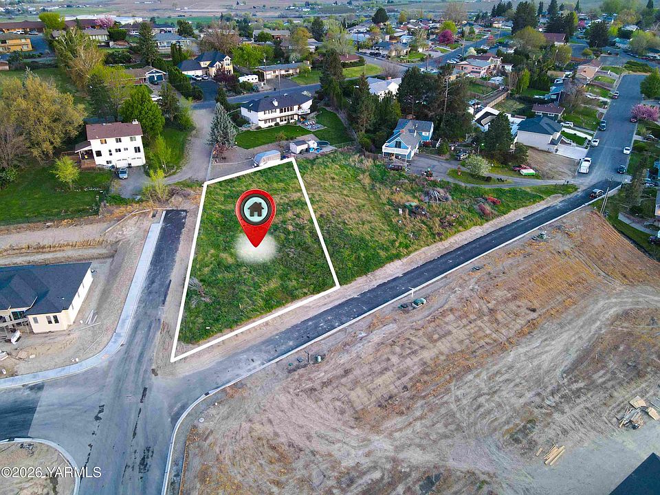 1st image of 829 Vine Ave