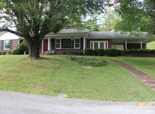 113 Hollywood Dr, Middlesboro, KY 40965