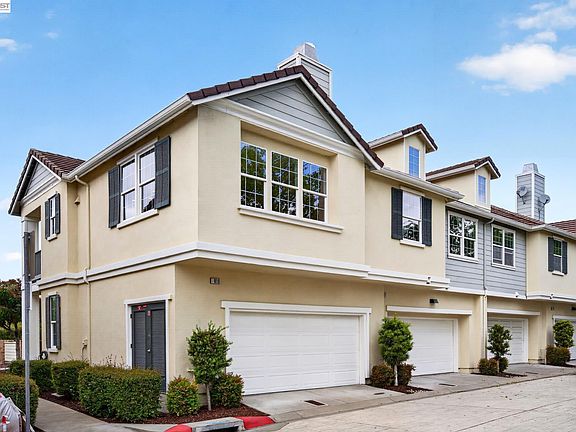 2nd image of 810 Joree Ln
