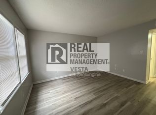 131 Wall St APT 103, Warner Robins, GA 31088