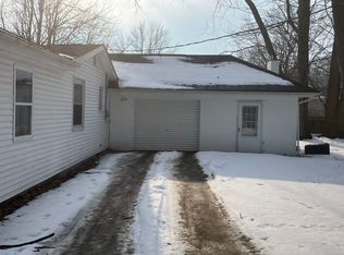 349 North Ave, Algonac, MI 48001