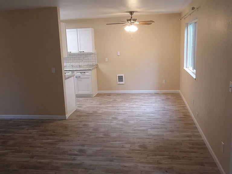 Glenview West Apartments — Photo 2