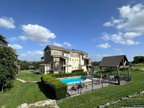 1111 Long Creek UNIT 204, New Braunfels, TX 78130