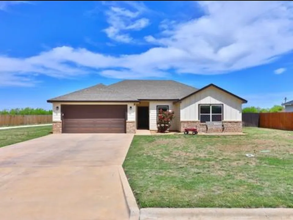 126 Foxtrot Ln