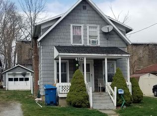 206 W South St, Angola, IN 46703