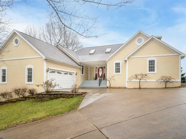3606 Monarch Ct, Morgantown, WV 26508