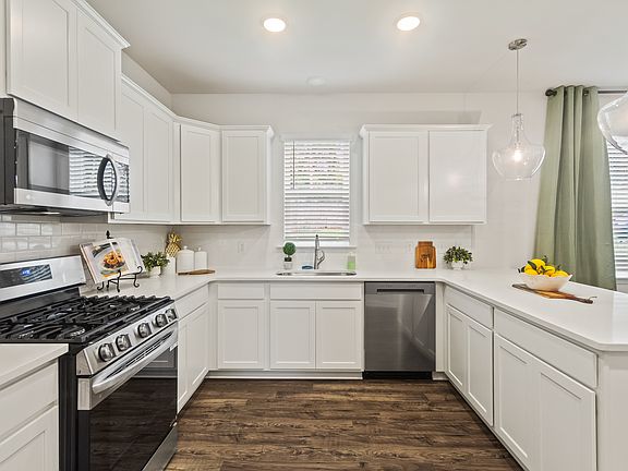 7th image of this home