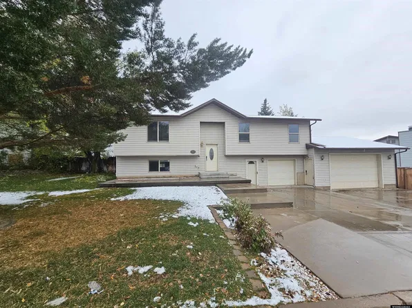 437 Twin Ridge Ave, Evanston, WY 82930