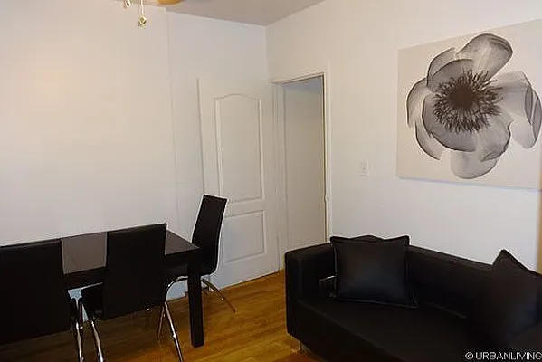 Rented by Urban Living | media 17