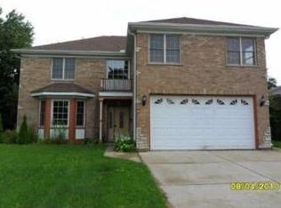 712 W Busse Ave, Mount Prospect, IL 60056