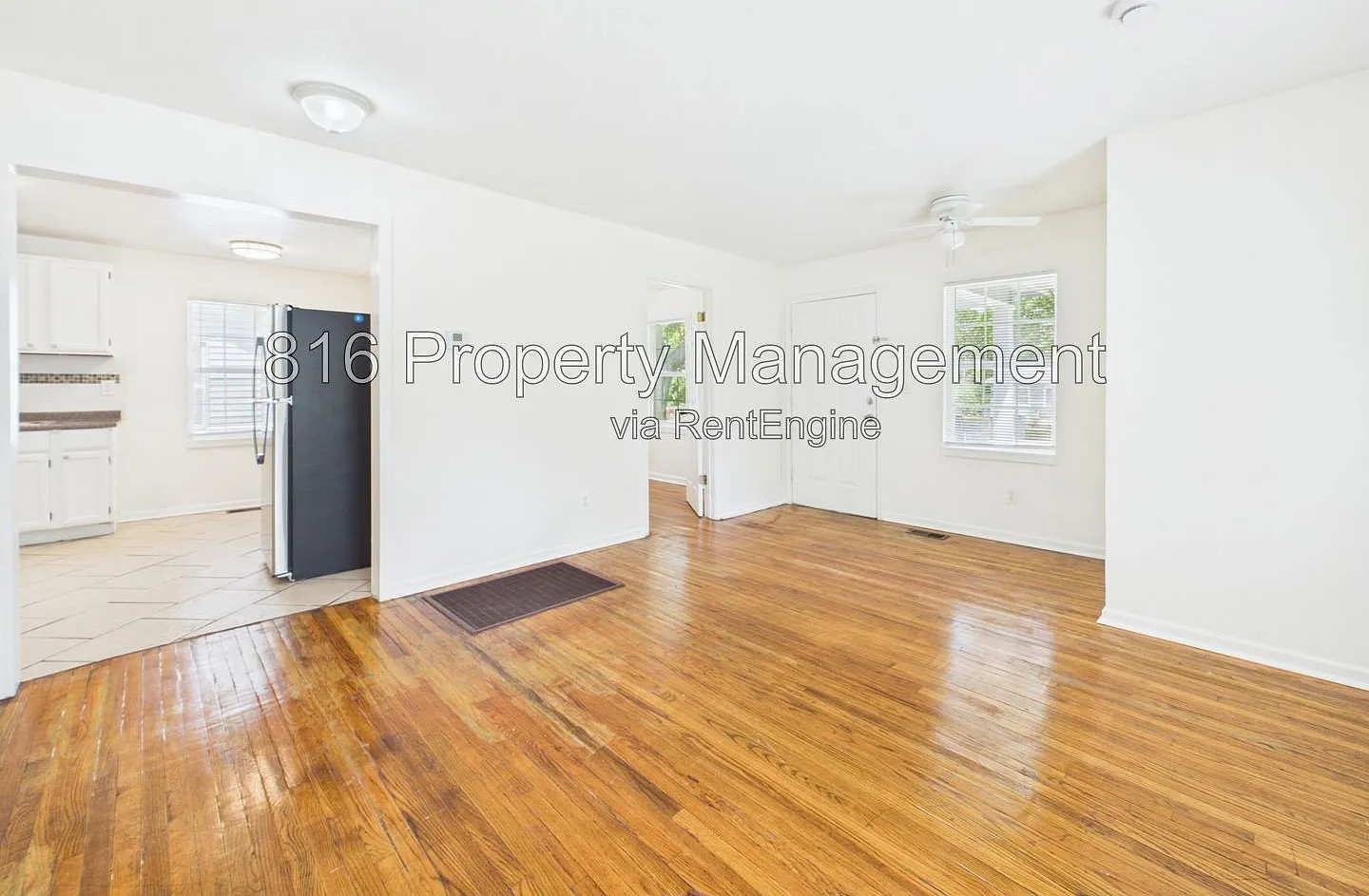 2 bed, 1.0 bath, 740 sqft, $1,200 — Photo 3