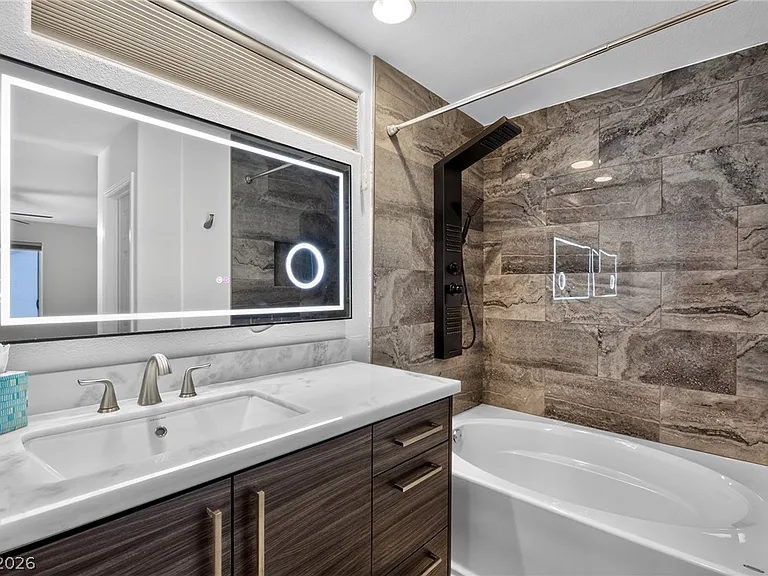 10566 Corte Sierra St — Photo 10