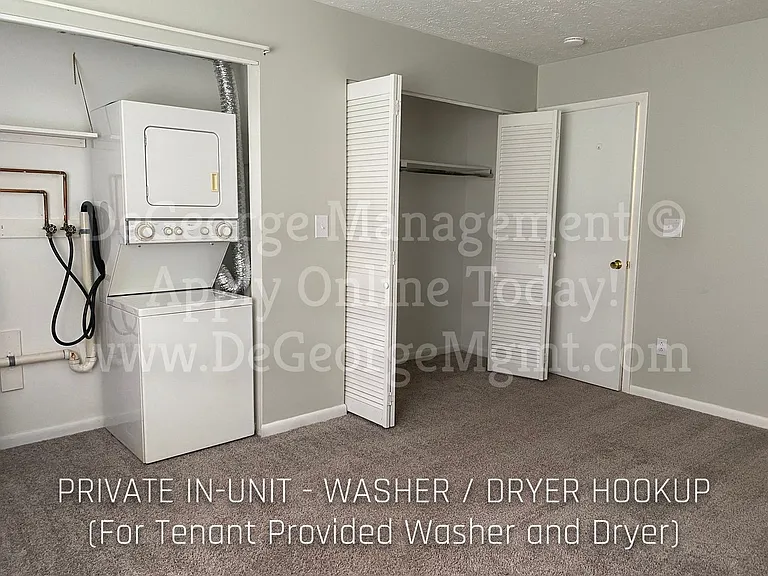 Parkway Apartments — Photo 43
