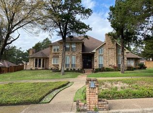 1309 Cardigan Ln, Desoto, TX 75115