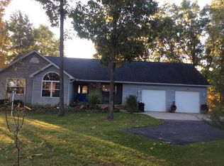 1580 E Muskrat Rd, Sheridan, MI 48884