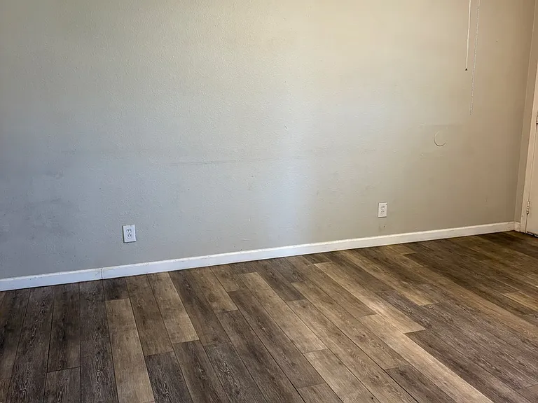 2206 W Hickory St #4 — Photo 3