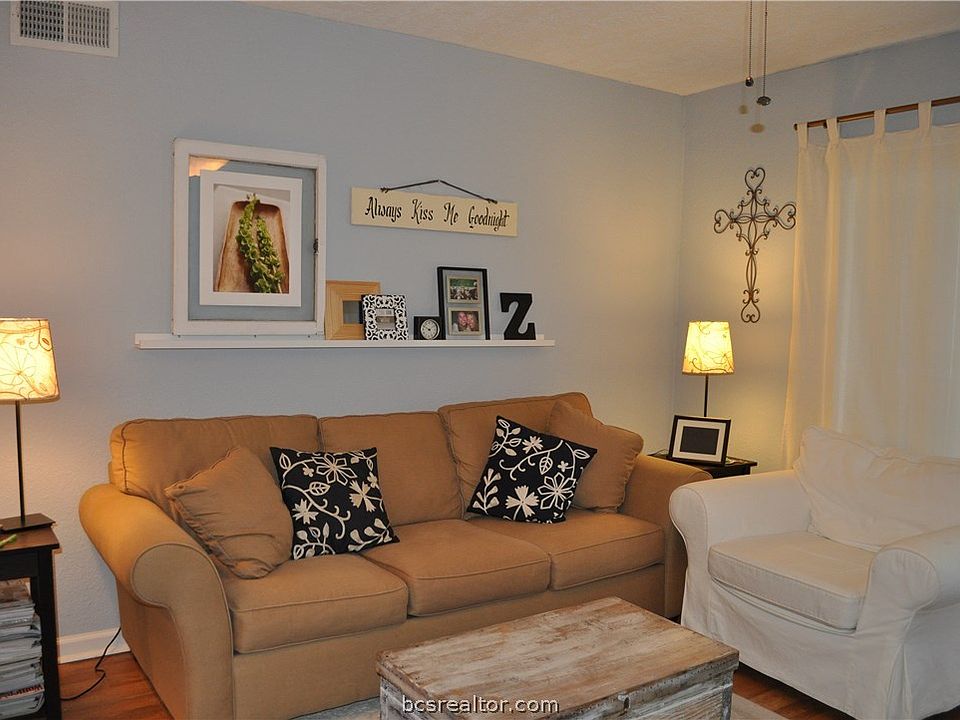 1st image of 904 University Oaks #36