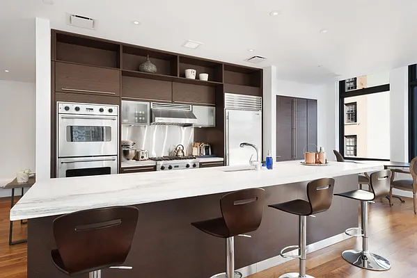 Rented by Compass | media 51