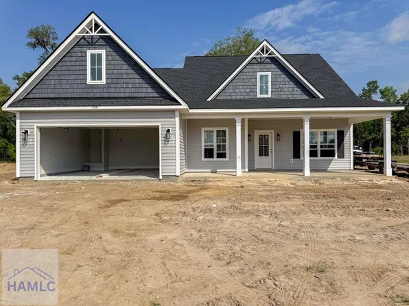 728 Stone Ct, Midway, GA 31320