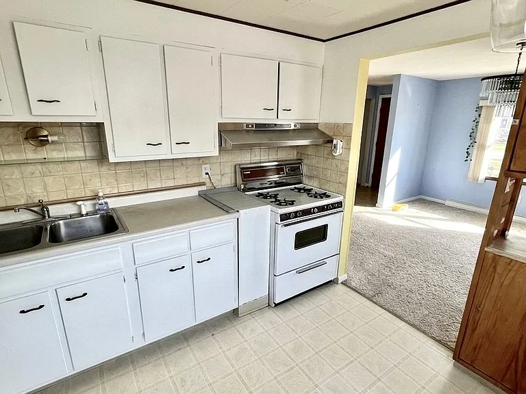 53 Winkler Dr — Photo 10