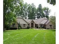 7535 S Susan Ln photo 1
