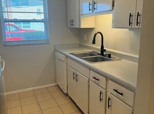 2069 Alpine Rd #2, Clearwater, FL 33755