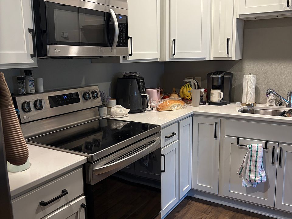 1st image of 259 Baumbach Way