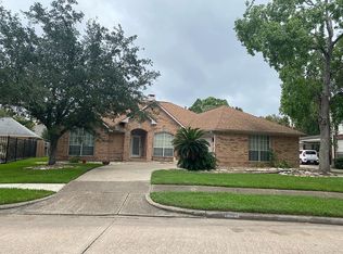 1426 Bay Berry Ln, Seabrook, TX 77586