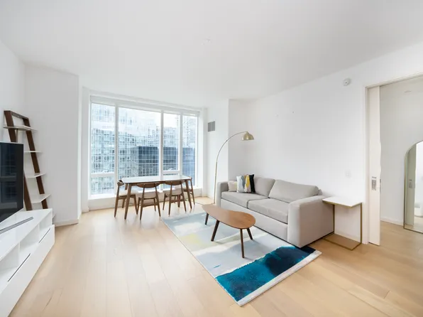 1 West End Avenue image 3 of 18